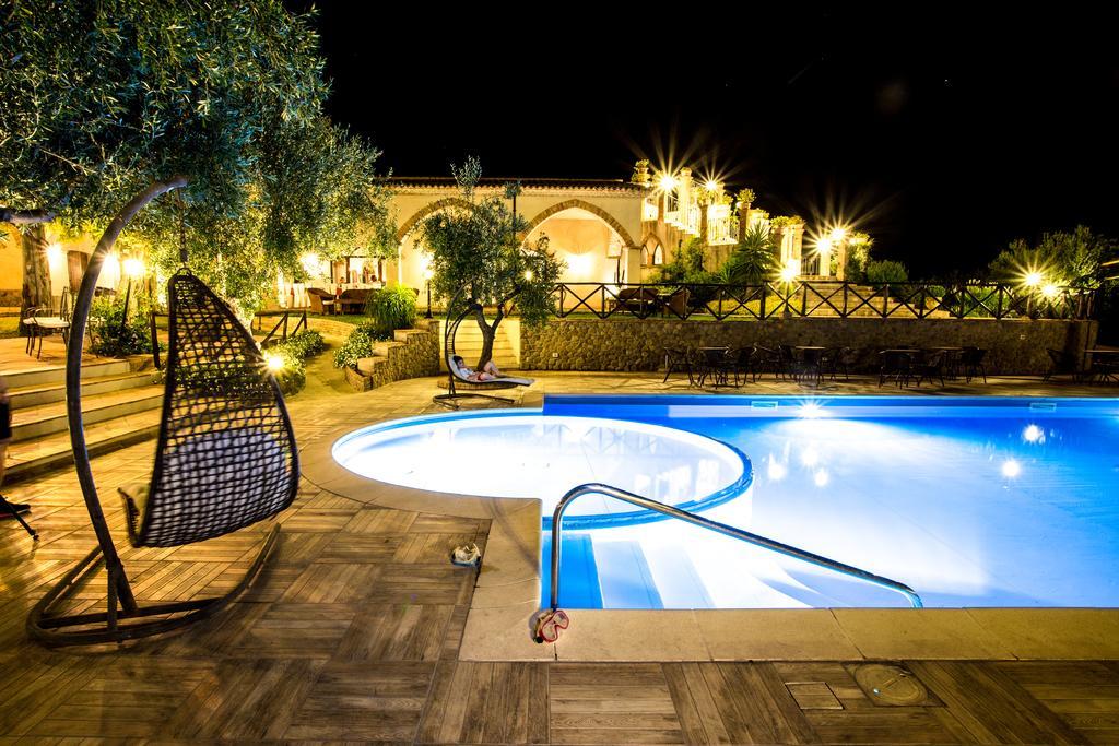 Le Colline Del Gelso-Masseria Mazzei Rossano Ngoại thất bức ảnh