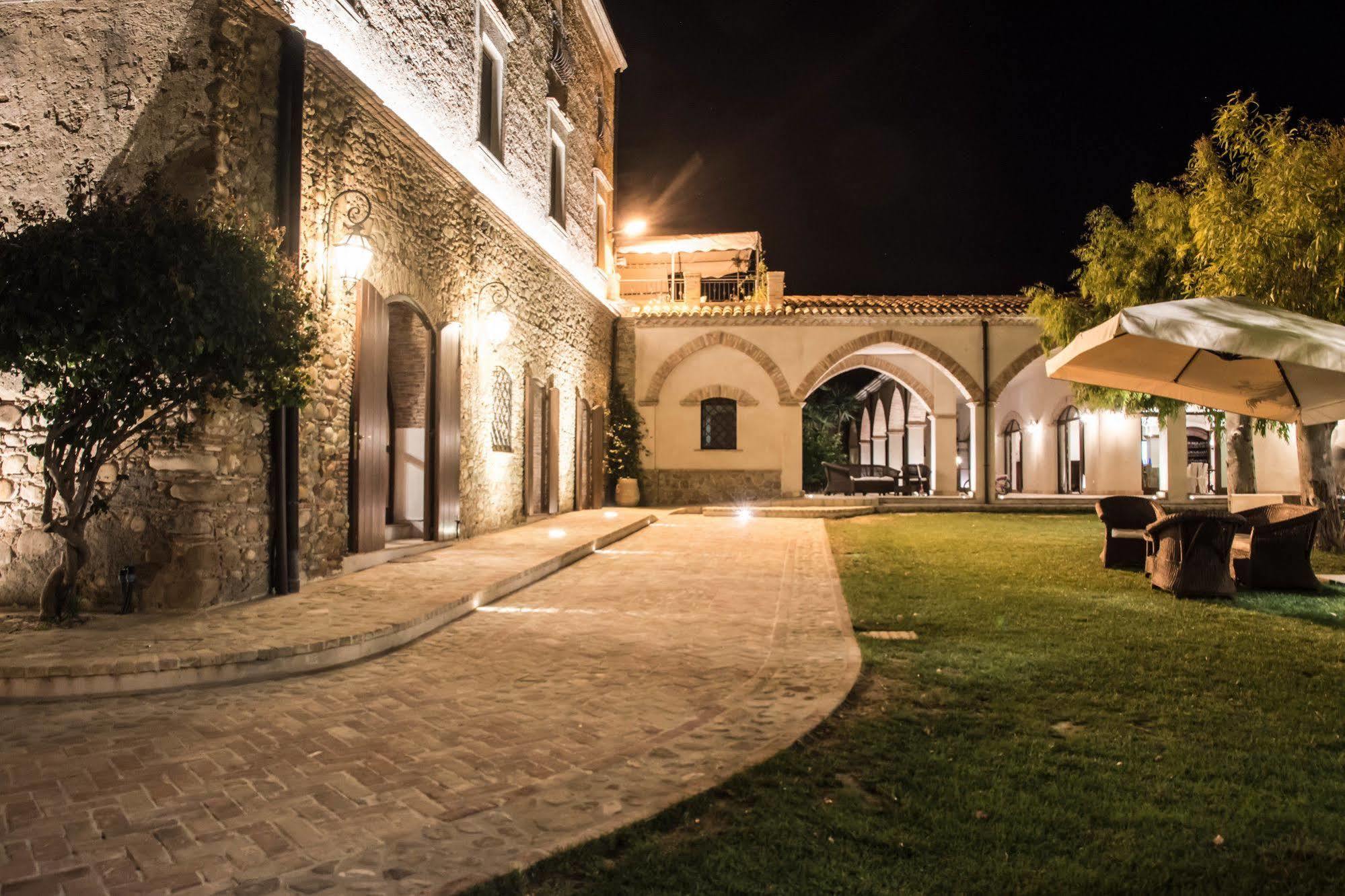 Le Colline Del Gelso-Masseria Mazzei Rossano Ngoại thất bức ảnh